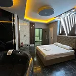 Vip Hotel