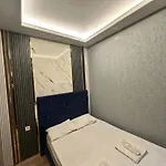 Vip Hotel *